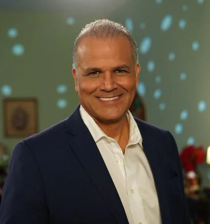 Carlos Alfredo regresa con concierto en Chao Café