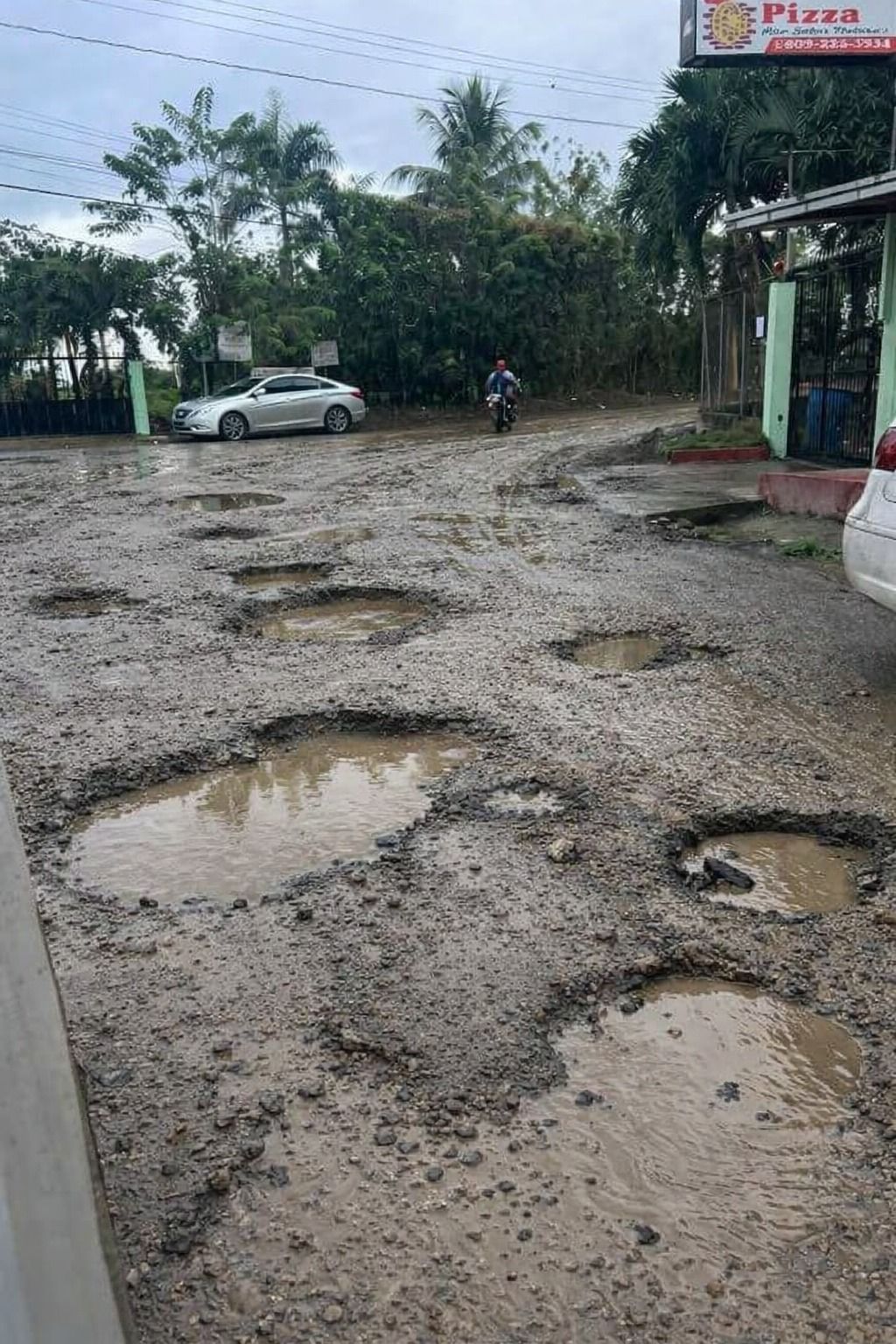 Calles deterioradas en El Quemado, La Vega / Fuente externa