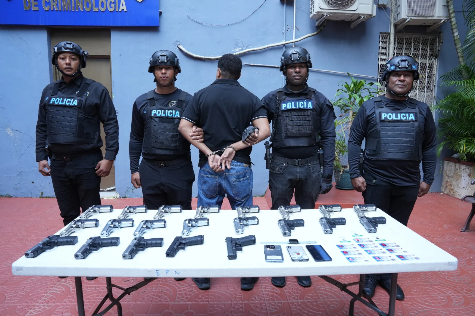 Ángel Miguel Gómez Basilio, detenido con 21 armas de fuego traumáticas