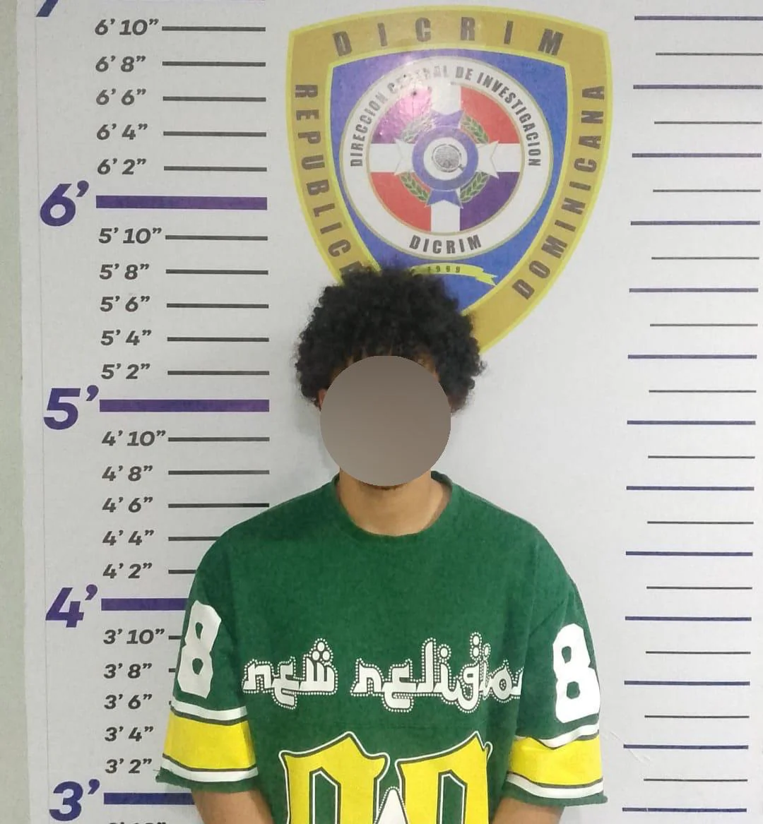Ángel David de la Cruz de León, acusado de estafa cibernética.
