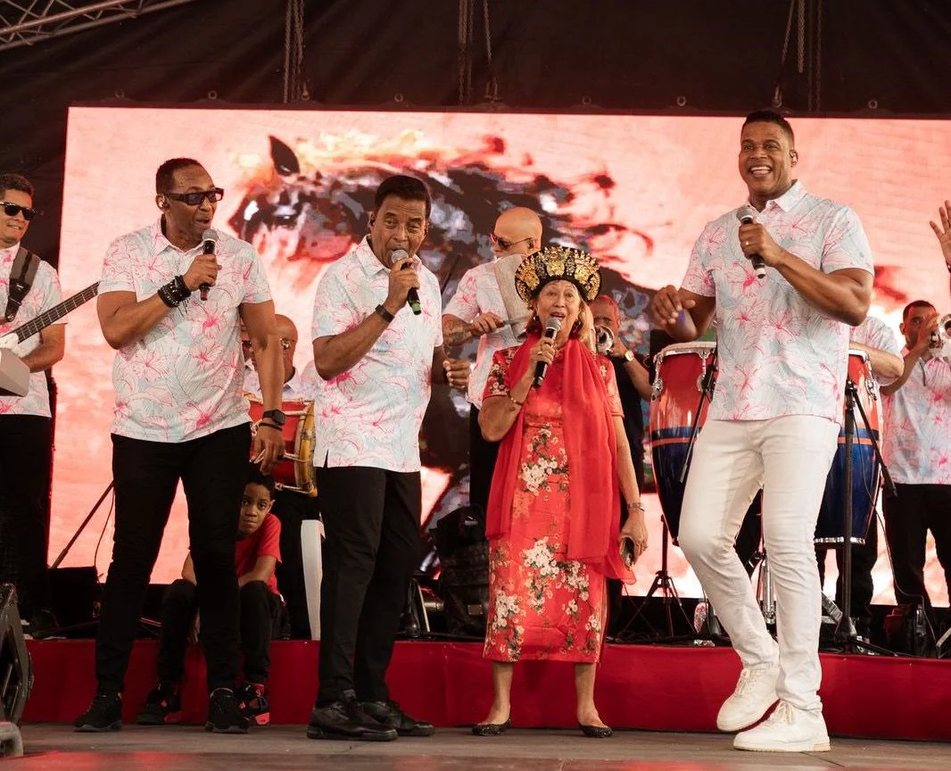 La presentación de la orquesta representó un importante aporte de disfrute, alegría y música para el público.